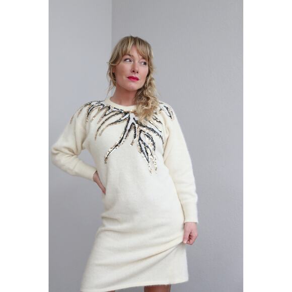 1990's Vintage Creamy Angora Beaded Winter Sweater Dress ~ Women's SM to LG 90's - Picture 4 of 10